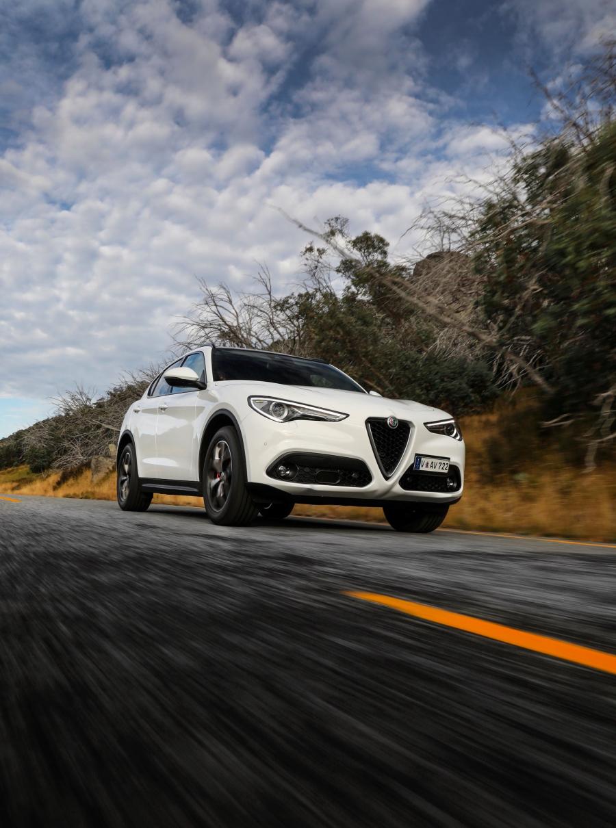 Alfa Romeo Stelvio (949) 2018 года  (AU) (фото 8 из 40)